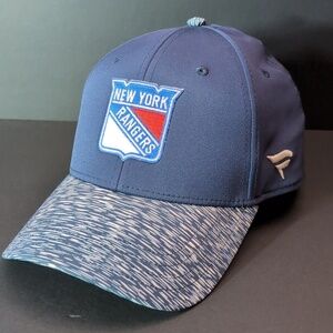 New York Rangers NHL Pro Fanatics Men's Blue Snapback Hat.